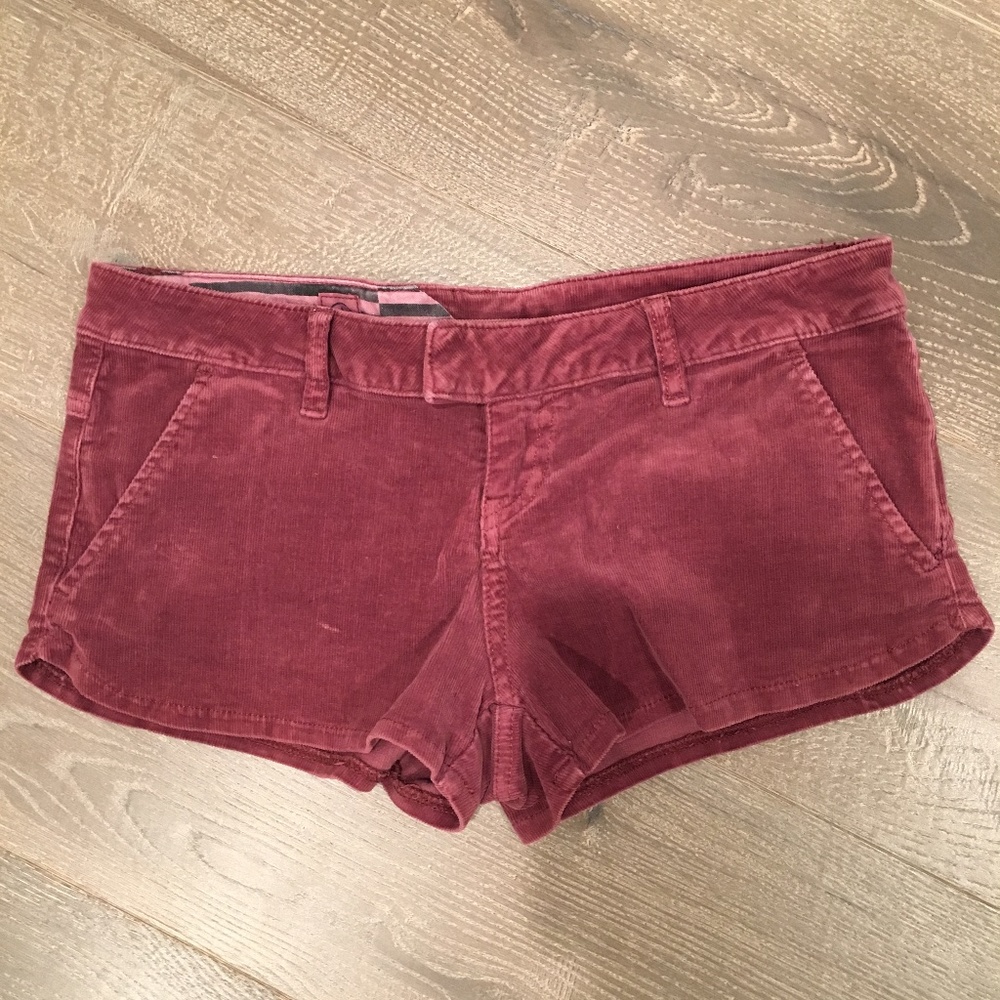 Volcom maroon corduroy shorts size 3